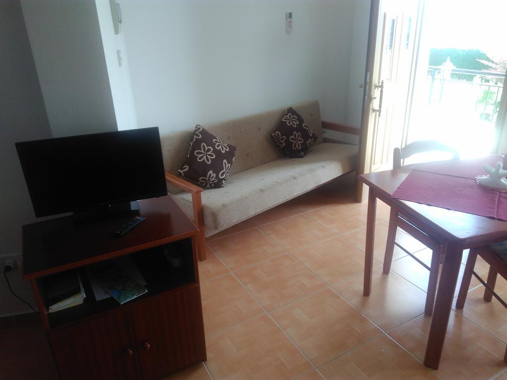 Yialos Apartments Pissouri Exterior photo